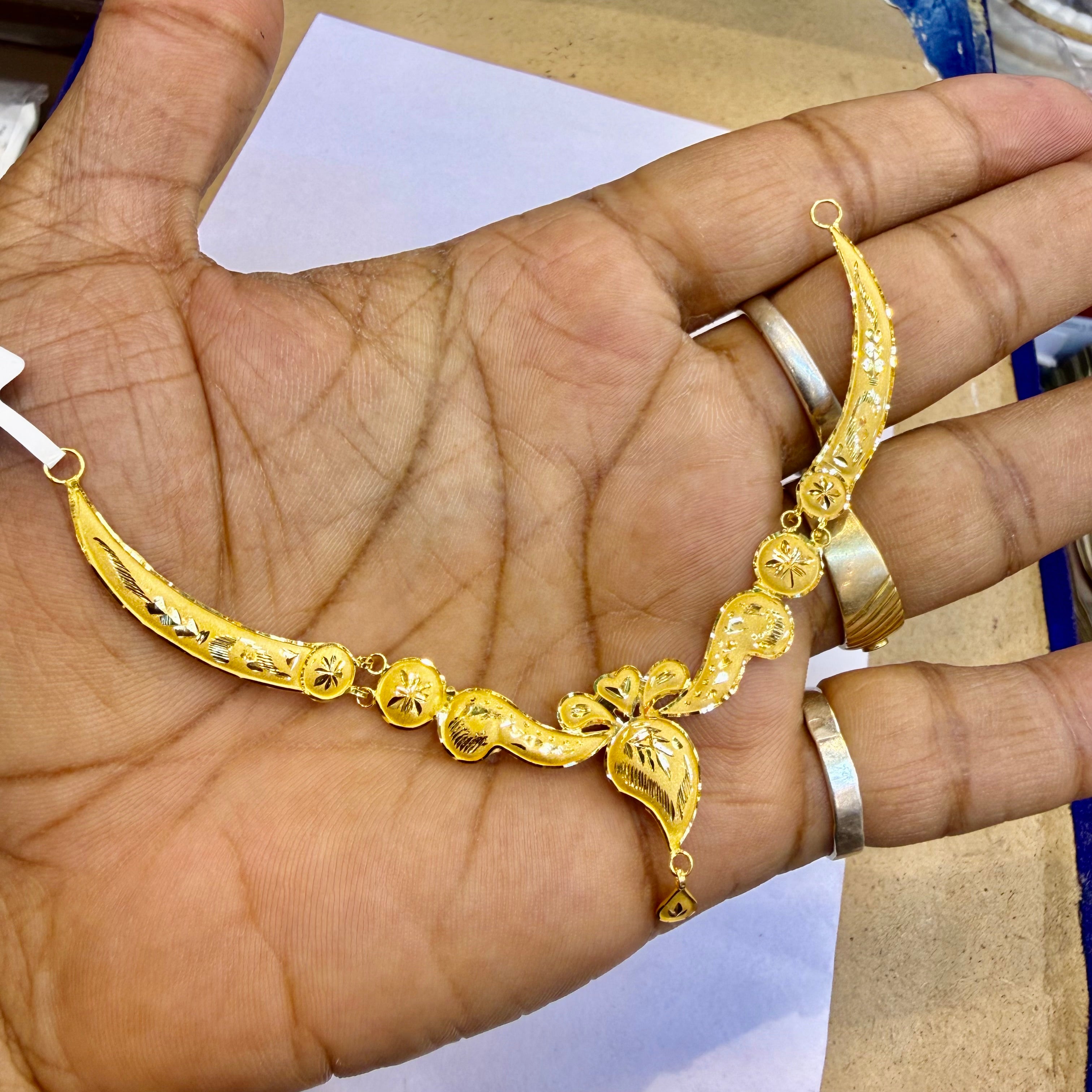 GOLD NECKLACE- (WGT: 2.110 GM APPROX) BIS CERTIFIED HUID HALLMARK 916 22KT GOLD NECKLACE 1 PIECE WITH FREE ADJUSTABLE TASSEL.