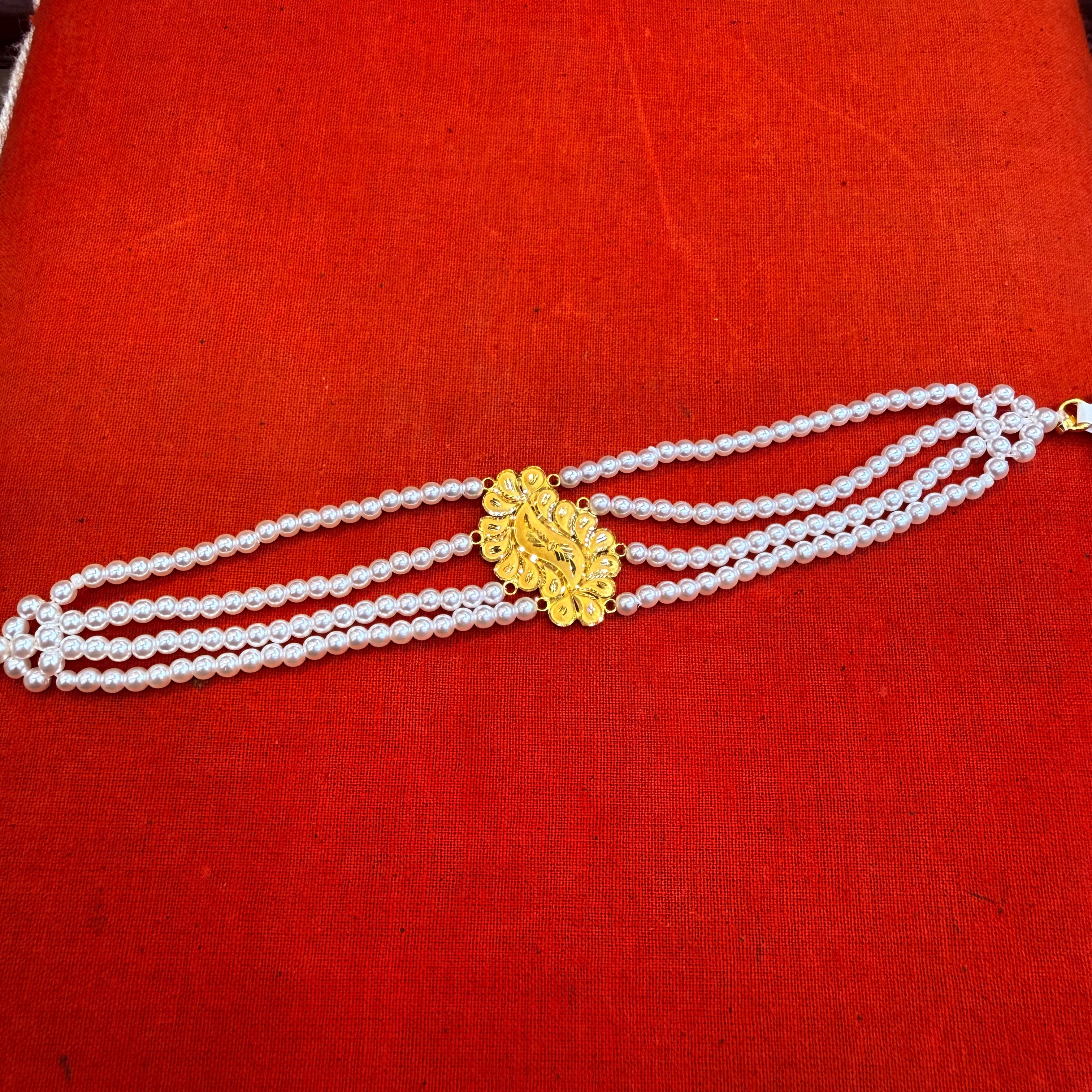 GOLD MANTASHA- RAJLAXMI WGT: 1.110 GM APPROX HUID HALLMARK 916 22KT GOLD MOTI MANTASHA WITH PEARL CHAIN FOR WOMEN.