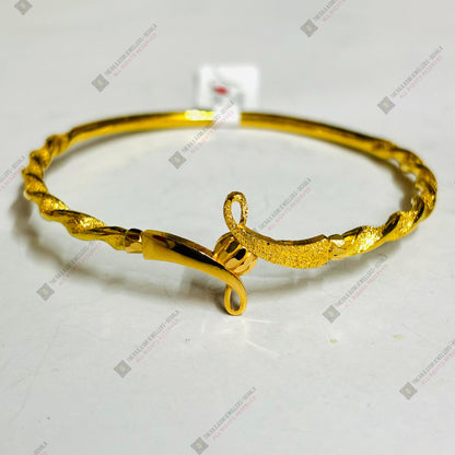 TRJ (MTO) DUPLEX VERJIN DESIGN HALLMARK 22KT GOLD COVER BRACELET 1 PIECE APPROX WGT: 3.400 GM FOR WOMEN - (BILL MANDATORY -EXCHANGE FOR LIFETIME IN STORE ONLY) BY RAJLAXMI.