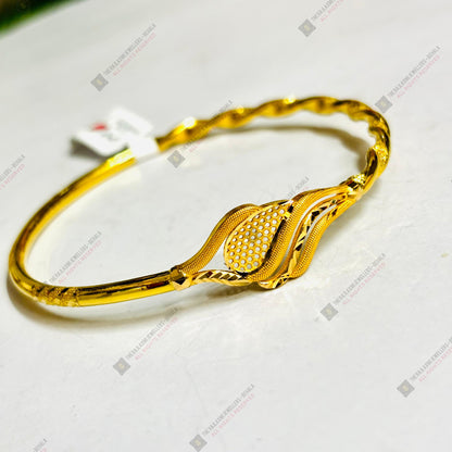 TRJ (MTO) DUPLEX CURVE DESIGN HALLMARK 22KT GOLD COVER BRACELET 1 PIECE APPROX WGT: 3.500 GM FOR WOMEN - (BILL MANDATORY -EXCHANGE FOR LIFETIME IN STORE ONLY) BY RAJLAXMI.