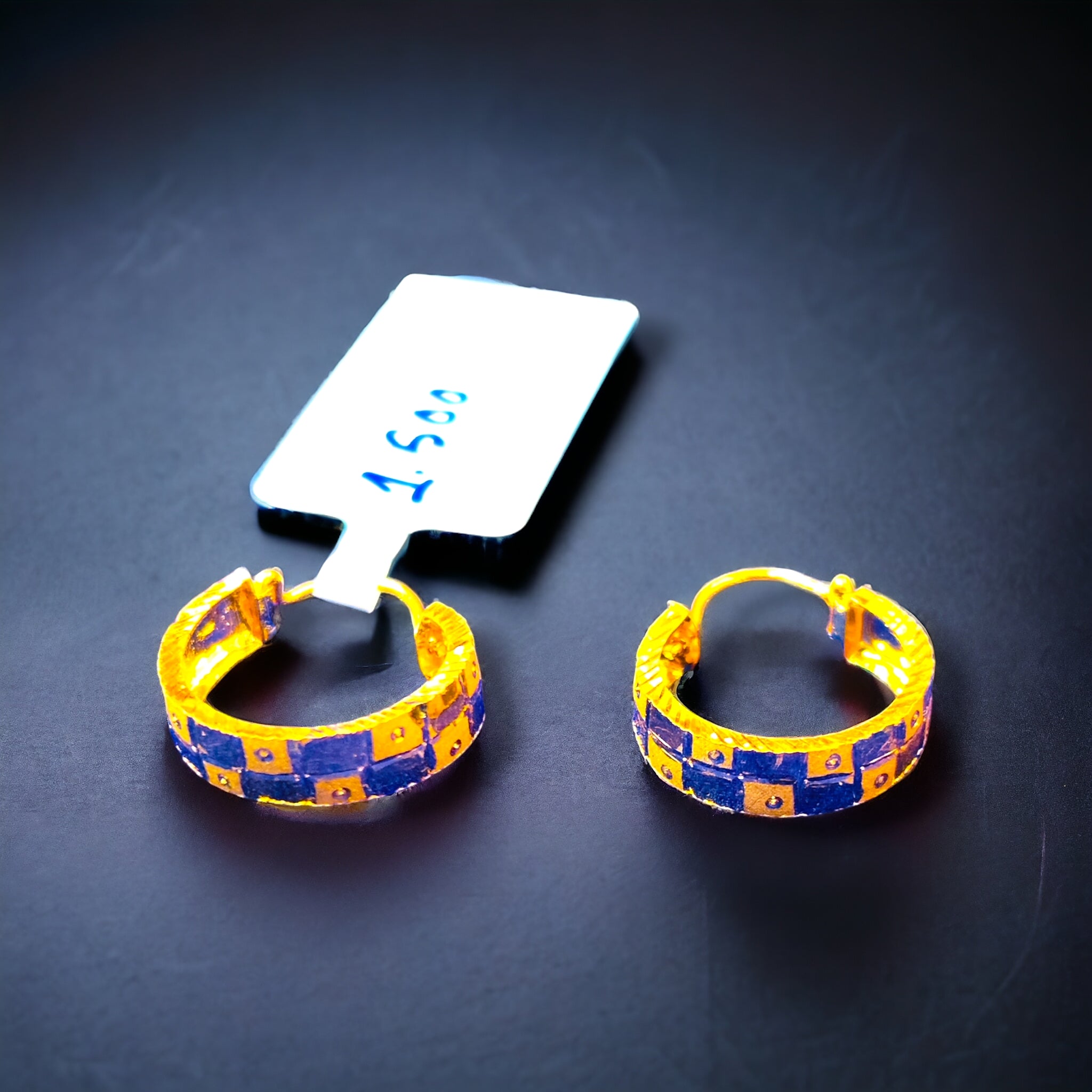 (GEB22) TRJ WGT: 1.500 GM APPROX 22KT HUID HALLMARK GOLD EAR BALI 1 PAIR.