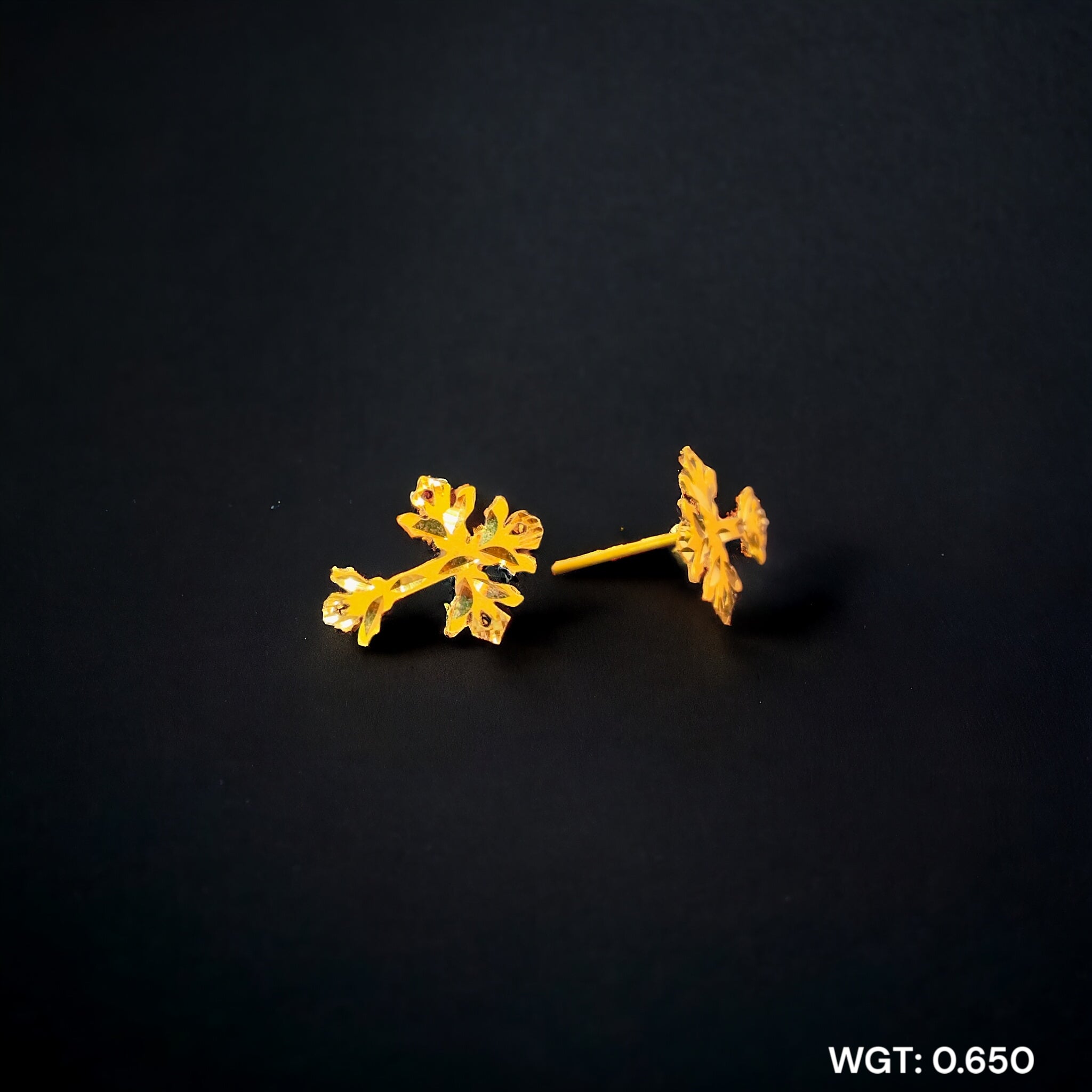 (GSE22) RAJLAXMI WGT: 0.650 GM APPROX HUID HALLMARK 916 22KT GOLD EAR TOPS STUD 1 PAIR FOR REGULAR USE.