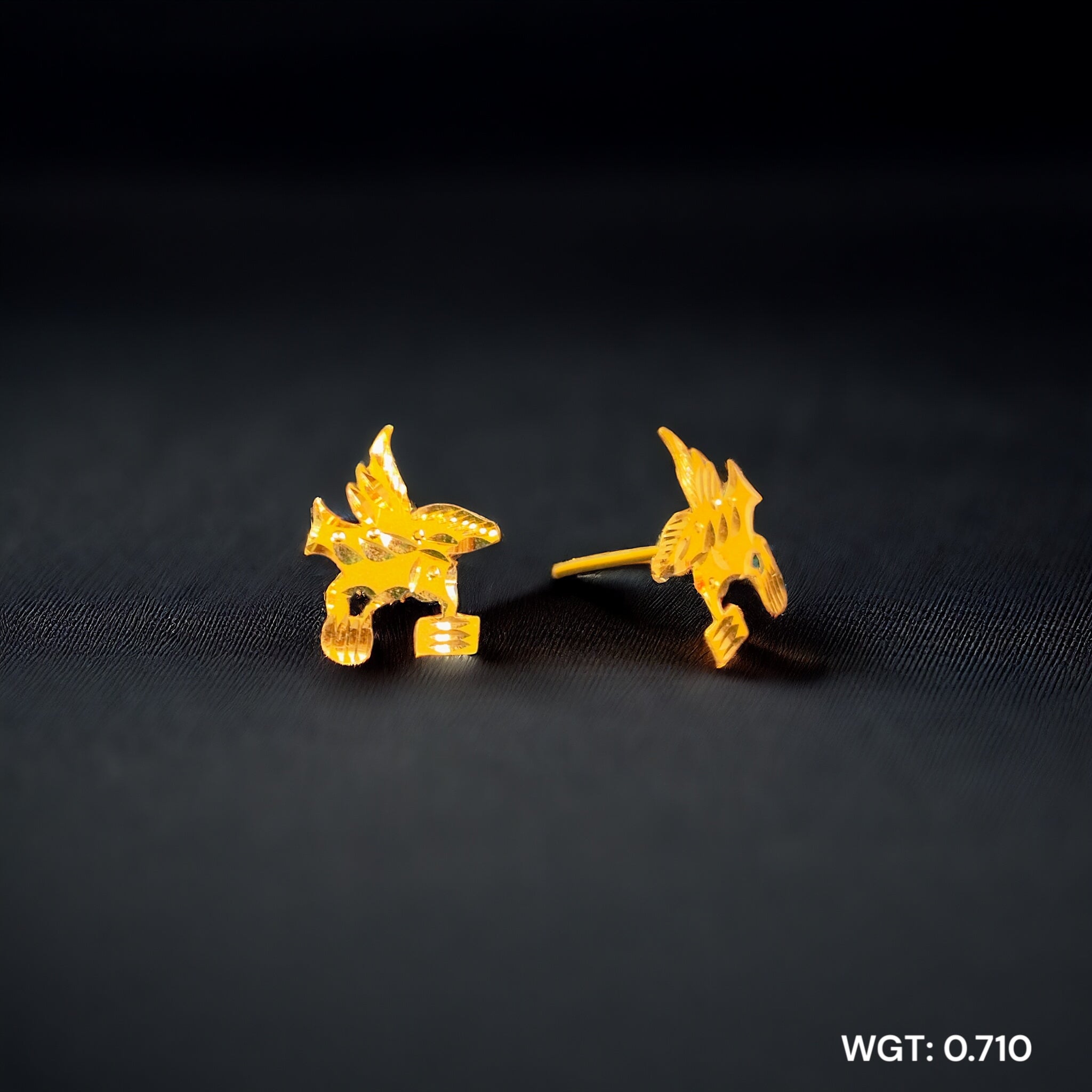 (GSE22) RAJLAXMI WGT: 0.710 GM APPROX HUID HALLMARK 916 22KT GOLD EAR TOPS STUD 1 PAIR FOR REGULAR USE.