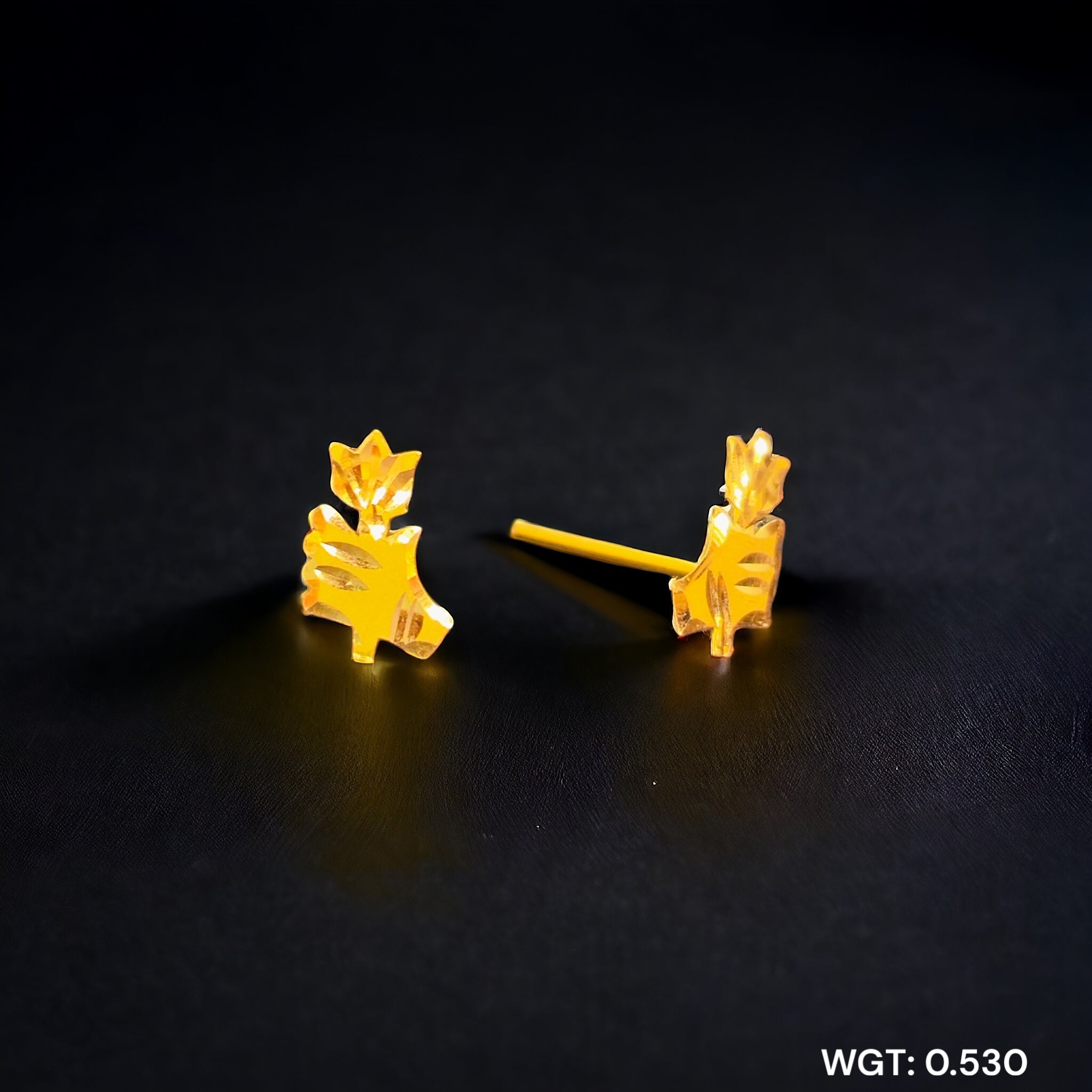 (GSE22) RAJLAXMI WGT: 0.530 GM APPROX HUID HALLMARK 916 22KT GOLD EAR TOPS STUD 1 PAIR FOR REGULAR USE.