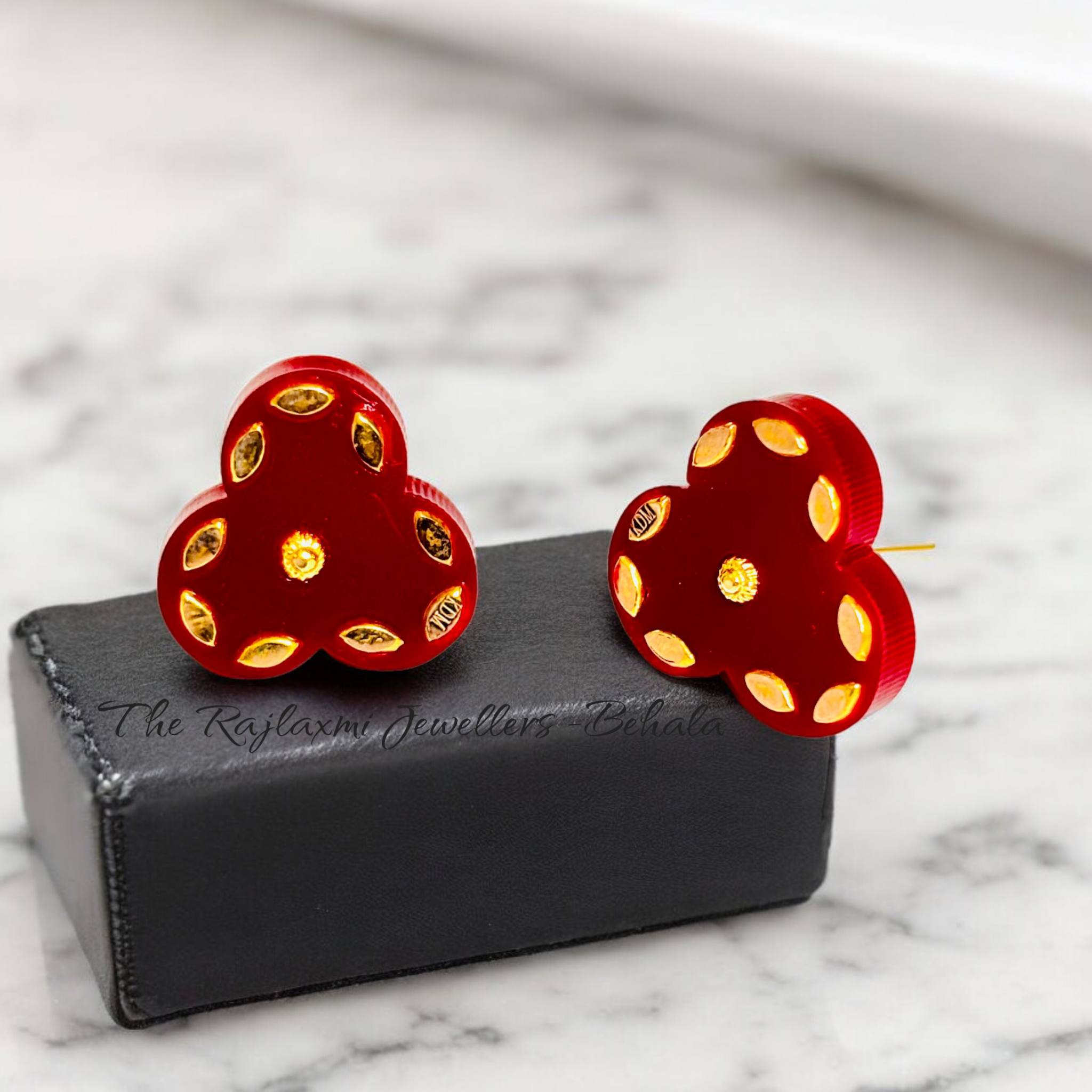 (GPER) LASER PASTING DUMPY DESIGN (50 TONCH) KDM GOLD POLA EAR STUD 1 PAIR FOR WOMEN APPROX WGT: 0.250 - 0.300 GM SOLD ON MRP BY RAJLAXMI.