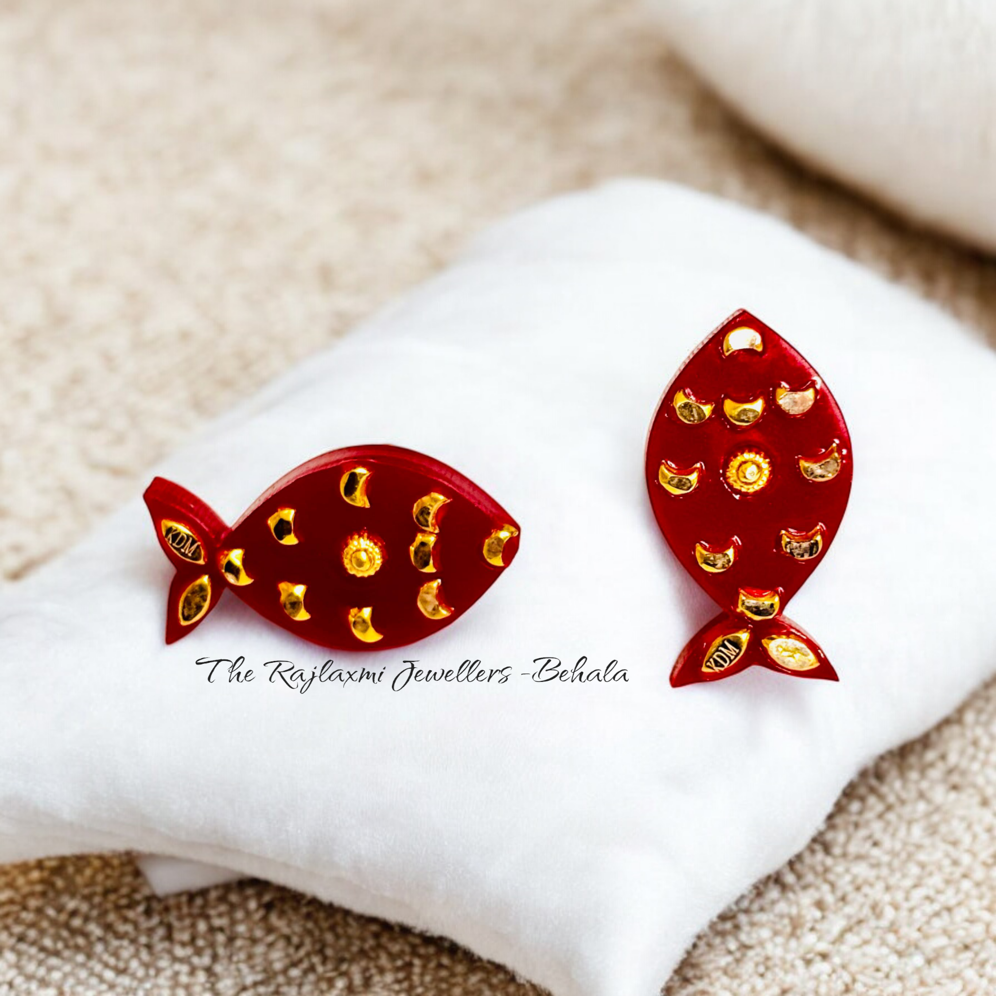 TRJ (RP) LASER PASTING FISH DESIGN KDM GOLD POLA EAR STUD 1 PAIR FOR WOMEN APPROX WGT: 0.250 - 0.300 GM SOLD ON MRP BY RAJLAXMI.