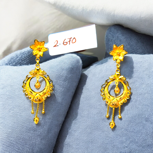 TRJ WGT: 2.670 GM APPROX 22KT HUID HALLMARK GOLD EARRINGS KANBALA 1 PAIR.