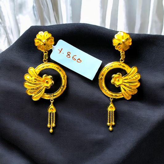 TRJ WGT: 4.860 GM APPROX 22KT HUID HALLMARK GOLD EARRINGS KANBALA 1 PAIR.