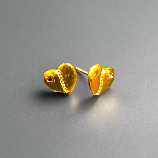 (GPT) TRJ WGT: 1.140 GM APPROX 14KT HUID HALLMARK GOLD EAR STUD 1 PAIR FOR REGULAR USE.