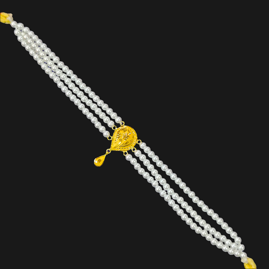 (GCN) TRJ WGT: 0.620 GM APPROX 22KT HALLMARK HUID GOLD MOTI CHOKER 1 PIECE WITH ADJUSTABLE TASSEL.