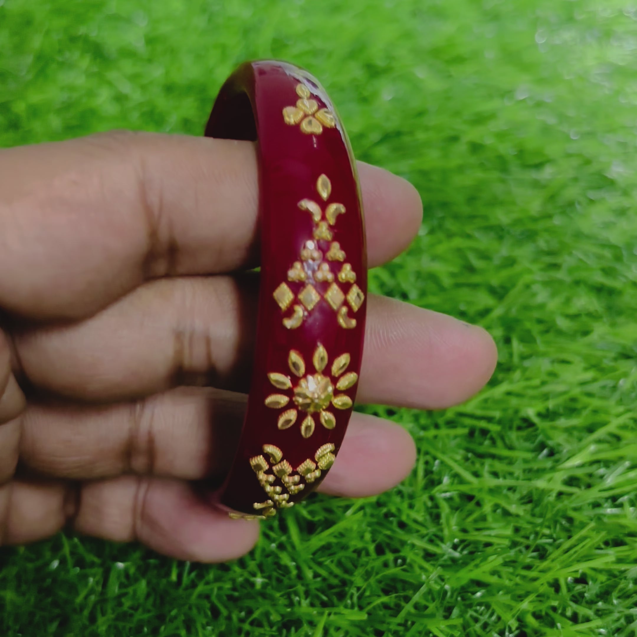 Load video: (GBP50) RAJLAXMI (MTO) MARIO DESIGN RED COLOUR (50 TONCH) KDM GOLD BRACELET POLA 1 PIECE FOR MARRIED WOMEN (REGULAR USE) APPROX WGT: 0.400 GM SOLD ON MRP BY MAHALAXMI.