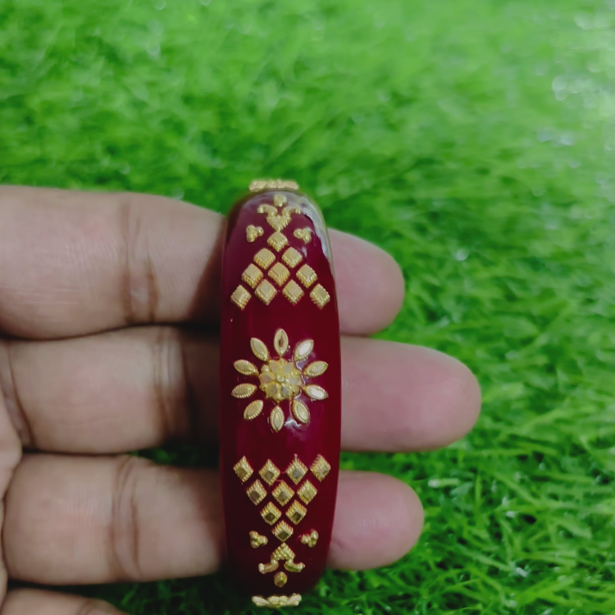 Load video: (GBP50) RAJLAXMI (MTO) MARIO DESIGN RED COLOUR (50 TONCH) KDM GOLD BRACELET POLA 1 PIECE FOR MARRIED WOMEN (REGULAR USE) APPROX WGT: 0.400 GM SOLD ON MRP BY MAHALAXMI.