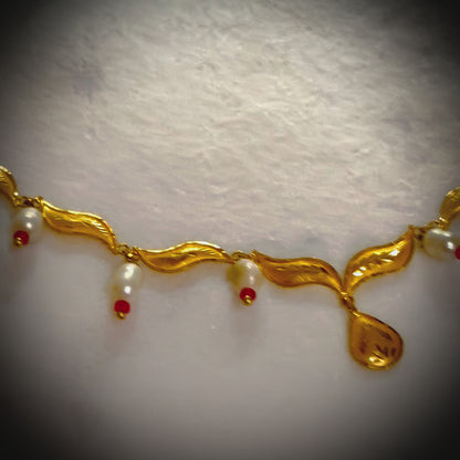 TRJ (MTO) RED BEADS DROP DESIGN HUID HALLMARK 22KT GOLD MINI NECKLACE 1 PIECE APPROX WGT 1.450 - 1.550 GM WITH TASSEL BY RAJLAXMI.