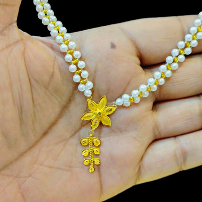 (GMP22) BIS CERTIFIED WGT: 0.850 GM APPROX HUID HALLMARK 916 22KT GOLD MOTI PENDANT 1 PIECE FOR YOUR BEAUTIFUL WIFE.