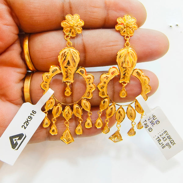 BIS CERTIFIED WGT: 4.850 GM APPROX HUID HALLMARK 916 22KT GOLD EARRINGS 1 PAIR FOR WOMEN.