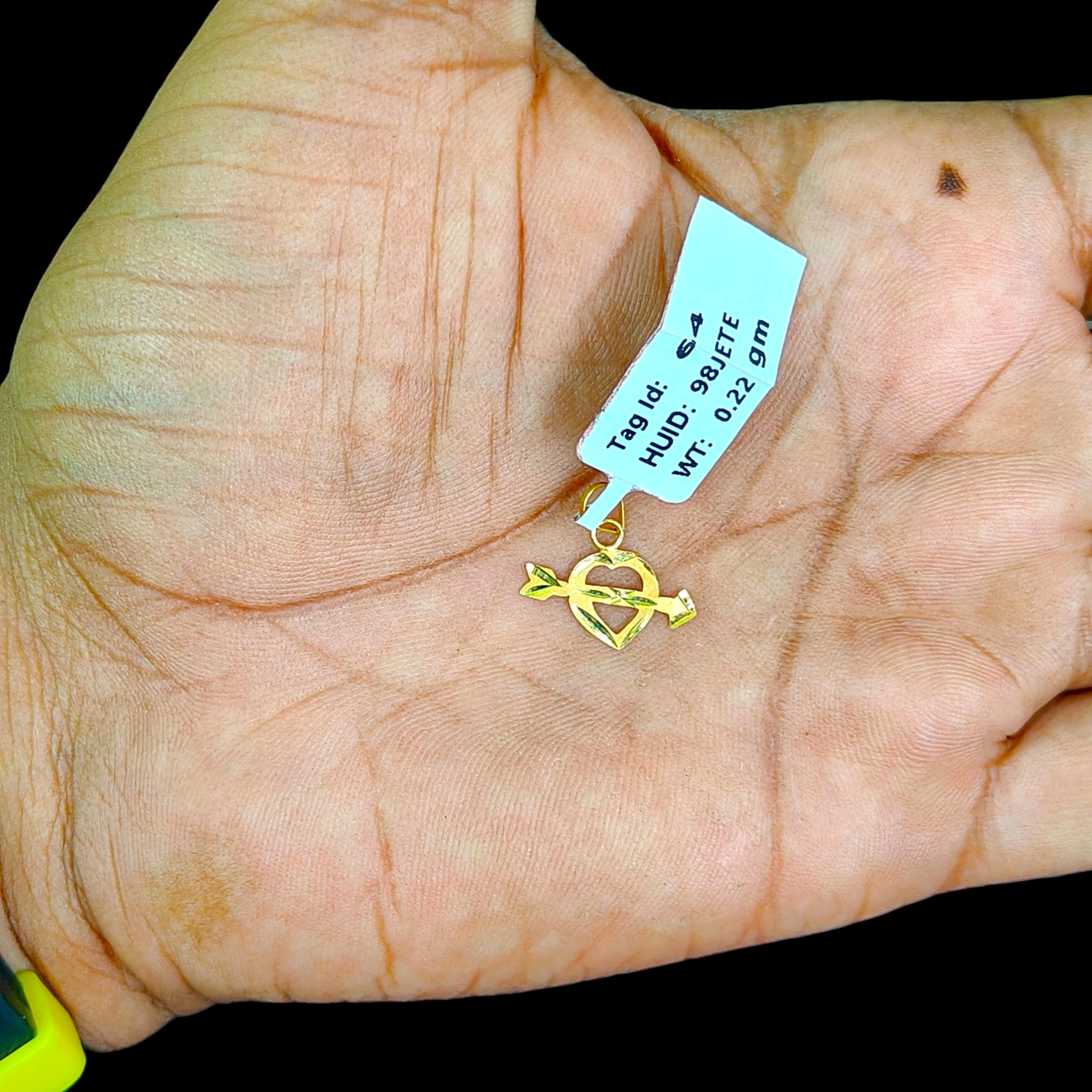 GOLD LOCKET - (WGT: 0.220 GM APPROX) BIS CERTIFIED HUID HALLMARK 9KT GOLD LOCKET 1 PIECE. (CHAIN NOT INCLUDED).