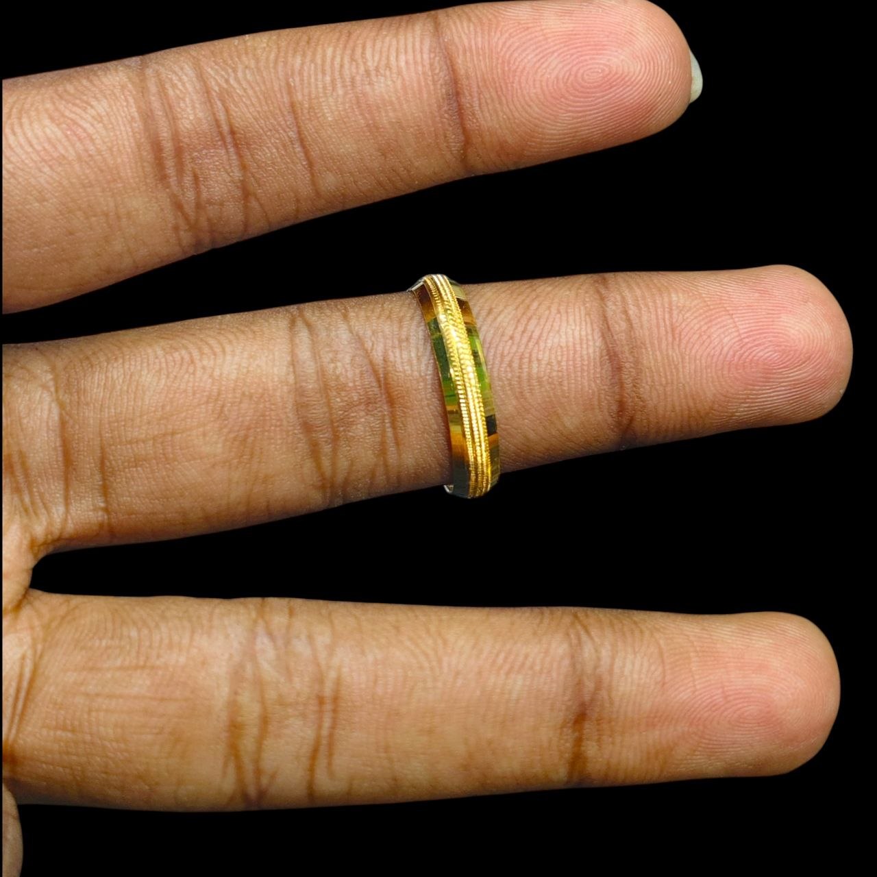 LADIES RING- (SIZE: 23) WGT: 1.200 GM APPROX BIS CERTIFIED HUID HALLMARK 9KT GOLD THUMB RING FOR UNISEX 1 PIECE.(63NZIC)