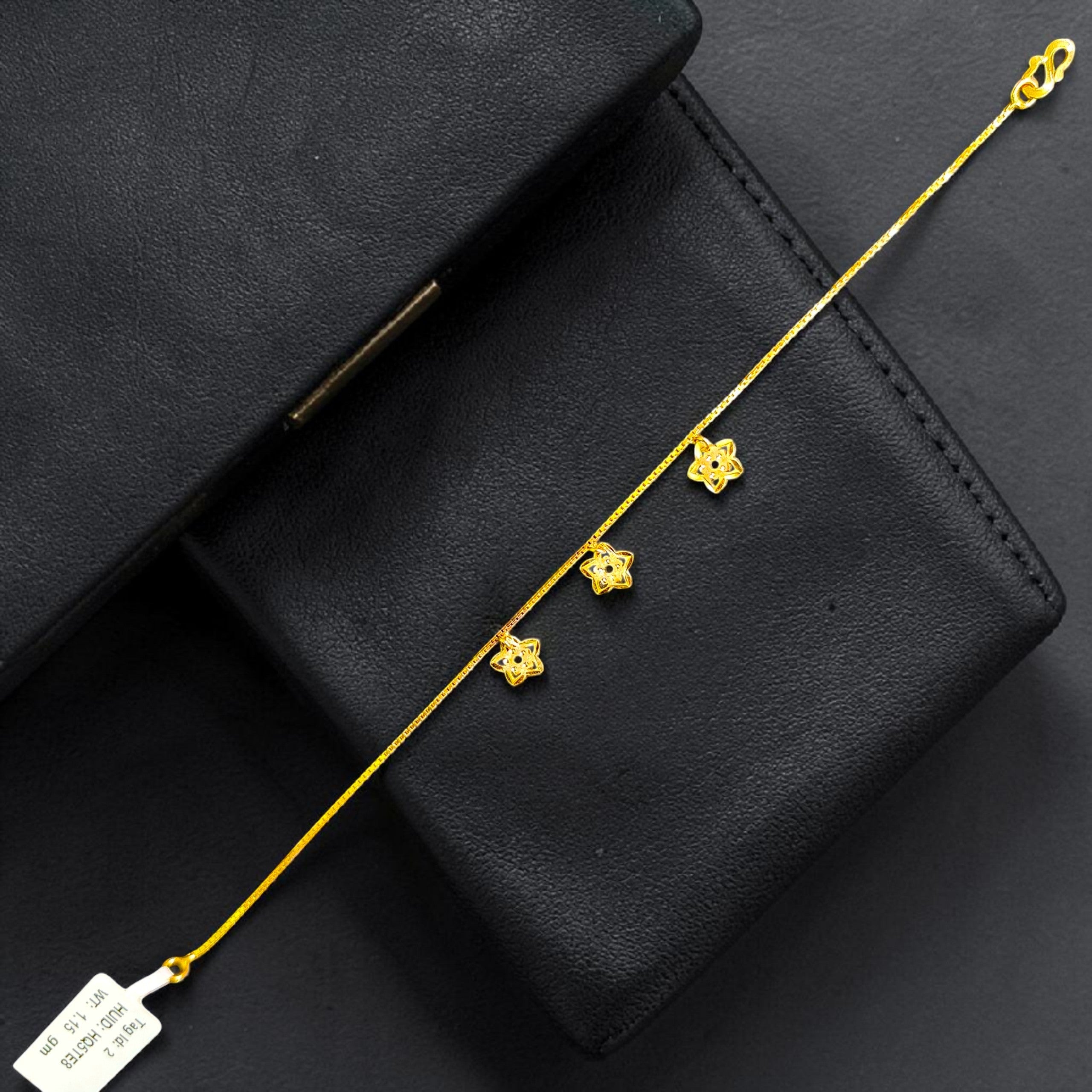 GOLD WRISTLET- 7" BIS CERTIFIED HUID HALLMARK 375 9KT GOLD WRISTLET APPROX WGT: 1.150 FOR WOMEN.
