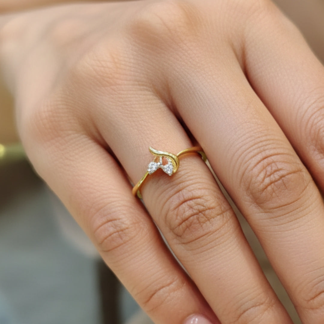 (GLFR18) RAJLAXMI DIAMOND JEWELLERY (SIZE:10) - WGT: 1.050 GM - NATURAL DIAMOND (0.03 CENT) HUID HALLMARK 18KT DIAMOND FINGER RING FOR WOMEN WITH CERTIFICATE OF AUTHENTICITY BY ZORBA (DESIGN NO: LR36941).