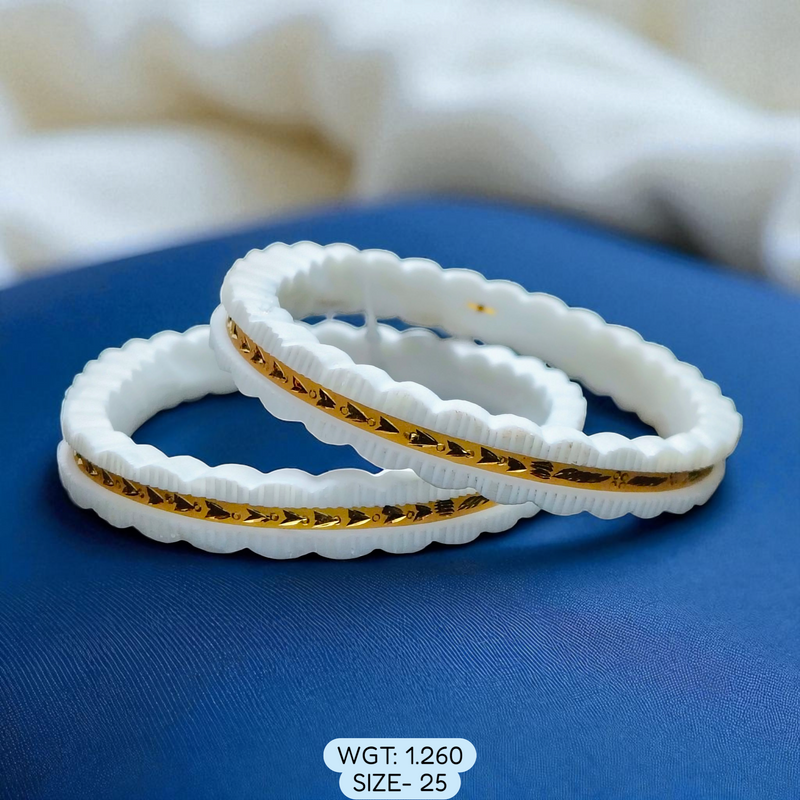 TRJ (SIZE: 25) WGT: 1.260 GM APPROX HUID HALLMARK 22KT GOLD SAKHA BANGLES 1 PAIR DESIGN FOR REGULAR USE.