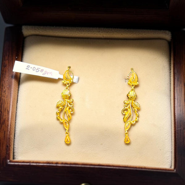 GOLD EARRINGS- BIS CERTIFIED WGT: 2.050 GM APPROX HUID HALLMARK 916 22KT GOLD EARRINGS 1 PAIR FOR WOMEN.