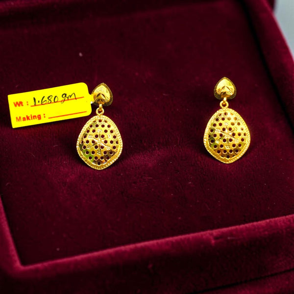 GOLD EARRINGS- WGT: 1.680 GM APPROX BIS CERTIFIED HUID HALLMARK 9KT GOLD EARRINGS 1 PAIR FOR WOMEN (BEST FOR GIFT IN MARRIAGE).