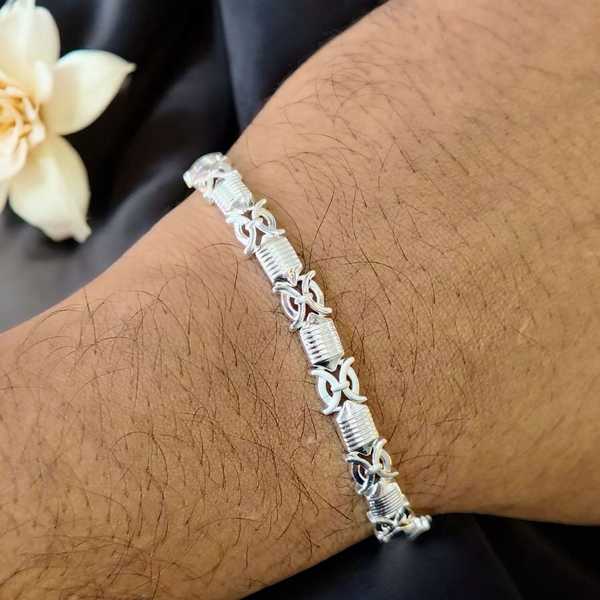 (ITALIAN IMPORTED JEWELLERY) BIS CERTIFIED HALLMARK 925 SILVER WRISTLET WGT: 14.540 GRAM 8.5