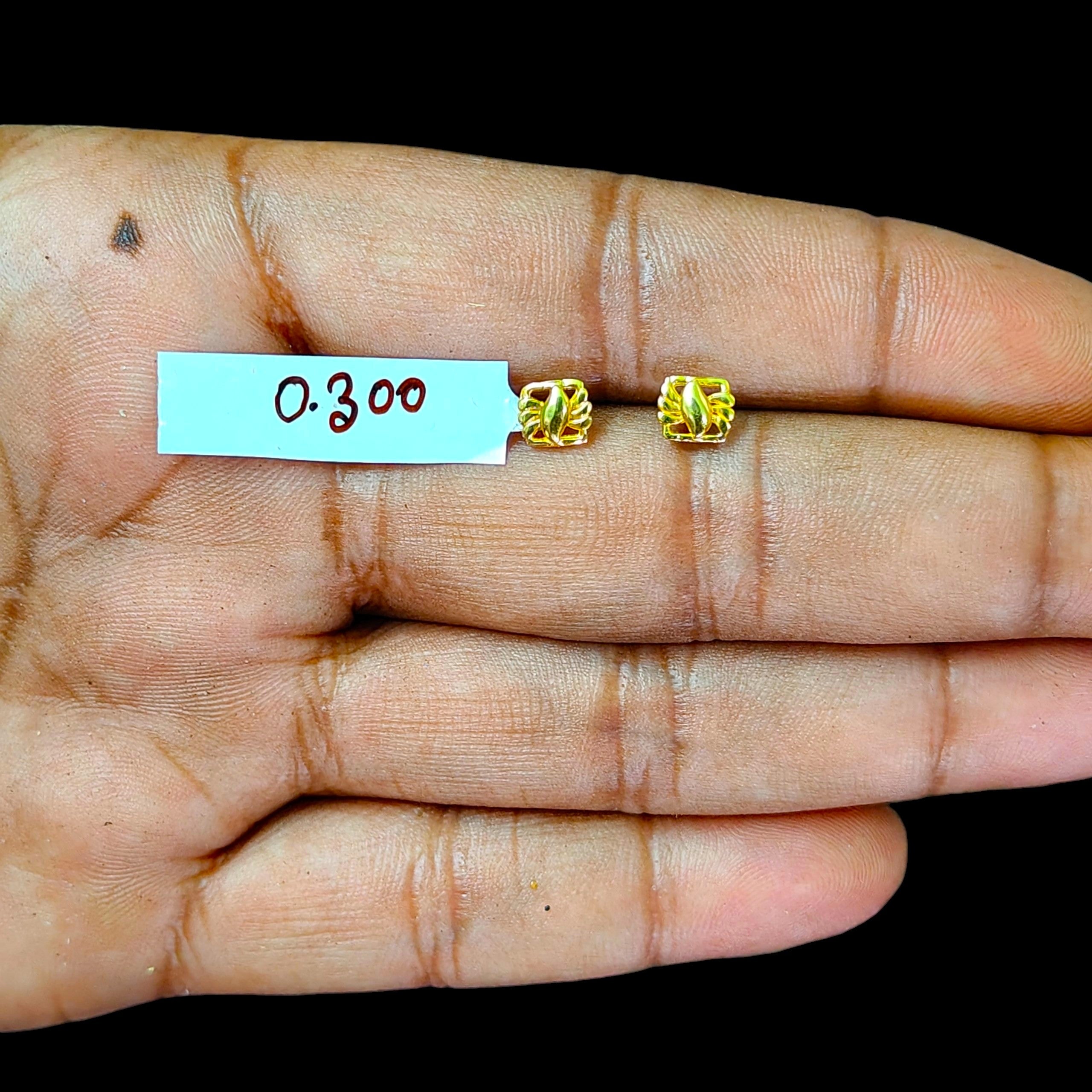 BABY JEWELLERY STUD EARRING- TRJ BABY TOPS WGT: 0.300 GM APPROX BIS CERTIFIED HUID HALLMARK 9KT GOLD STUD EARRINGS FOR WOMEN 1 PAIR FOR REGULAR USE.