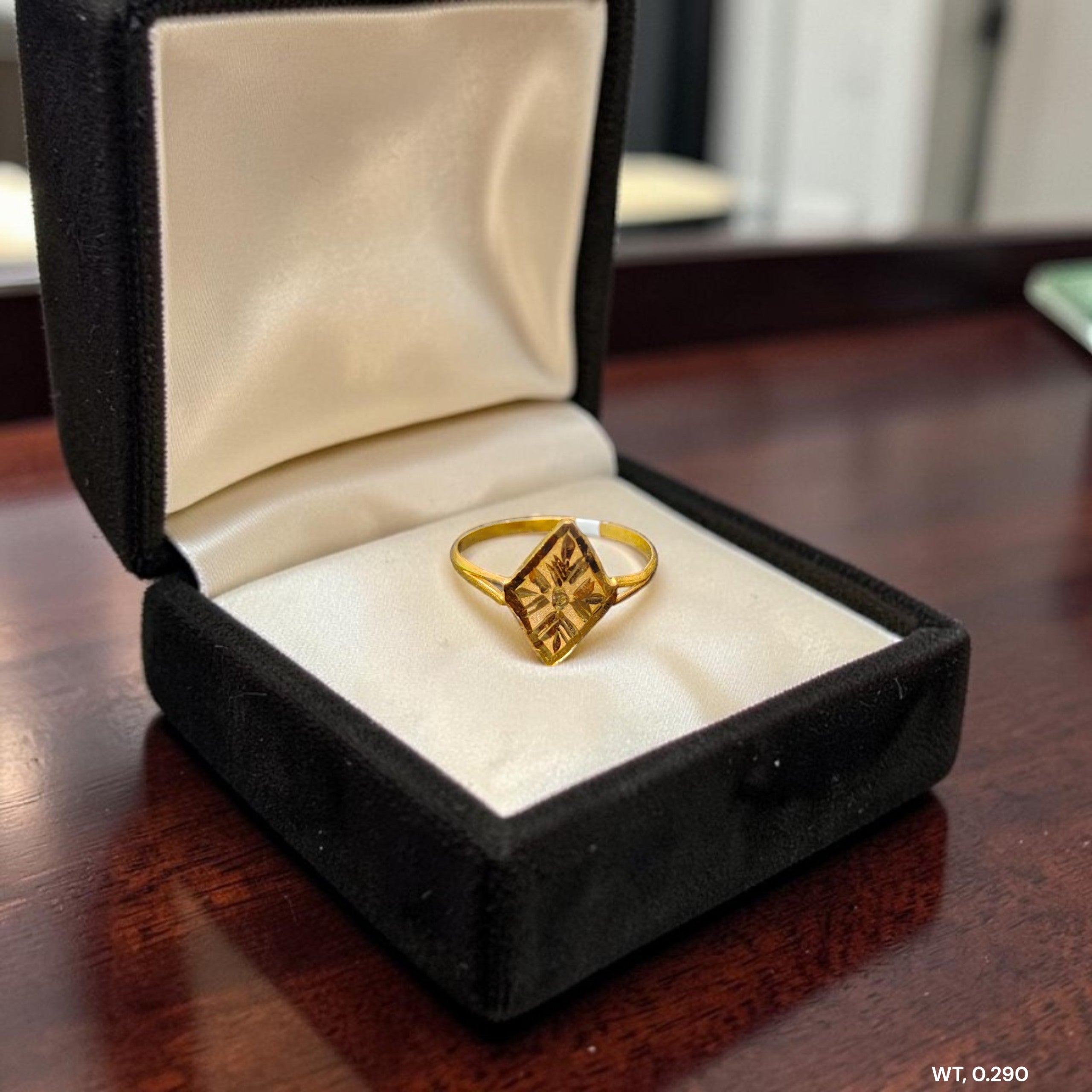 BABY JEWELLERY- TRJ WGT: 0.290 GM APPROX 375 9KT HUID HALLMARK GOLD BABY FINGER RING 1 PIECE FOR RICE CEREMONY & BIRTHDAY.