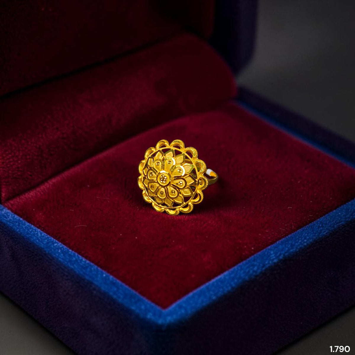 LADIES RING (UI6ABZ)-(SIZE: ADJUSTABLE ) WGT: 1.790 GM APPROX BIS CERTIFIED HUID HALLMARK 375 9KT GOLD RING FOR WOMEN 1 PIECE.