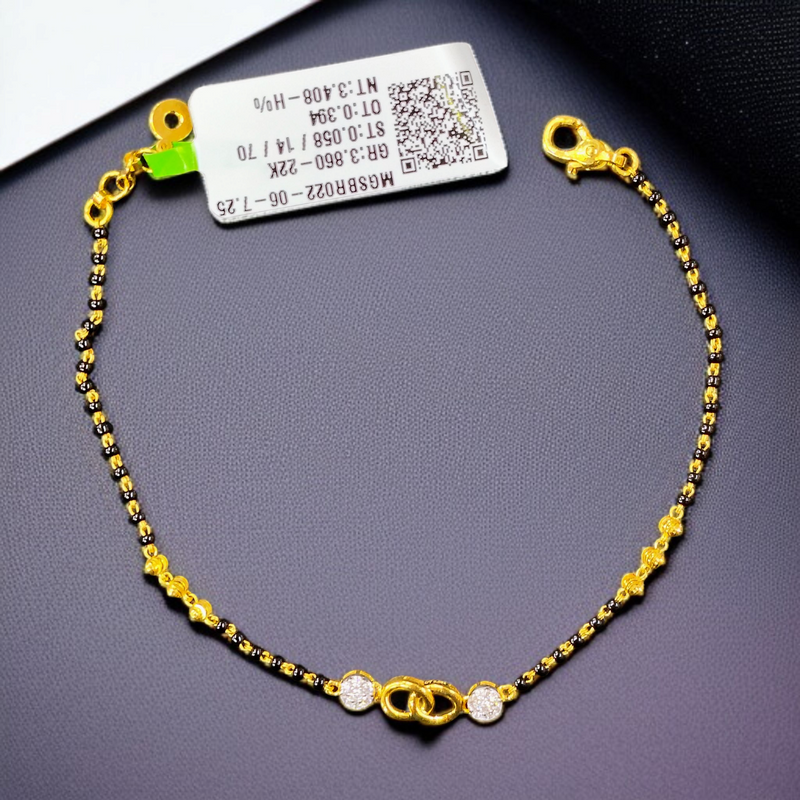 BIS CERTIFIED (DUBAI COLLECTION) CASTING HIGH BUFF FINISH- HUID HALLMARK 916 22KT GOLD WRISTLET (WGT:3.408 GM APPROX) 7.25 INCH ADJUSTABLE SIZE FOR BEAUTIFUL WOMEN (IMPORTED GOLD JEWELLERY).