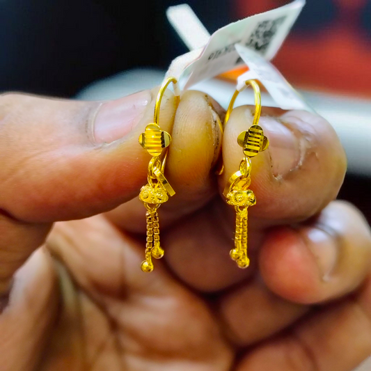 (GER22) BIS CERTIFIED WGT: 1.400 GM APPROX HUID HALLMARK 916 22KT GOLD SAFETIPIN EARRINGS 1 PAIR FOR WOMEN.