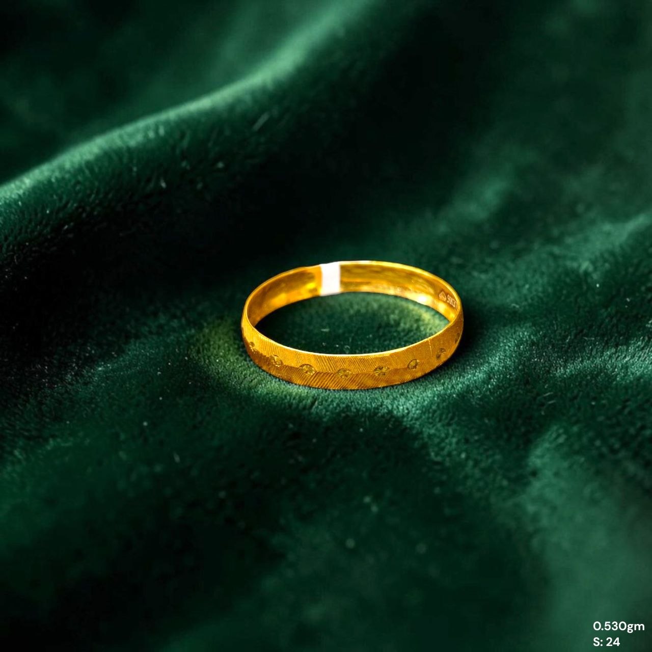 LADIES RING- (SIZE: 24) WGT: 0.530 GM APPROX BIS CERTIFIED HUID HALLMARK 9KT GOLD THUMB RING FOR UNISEX 1 PIECE.(F3BSB9)