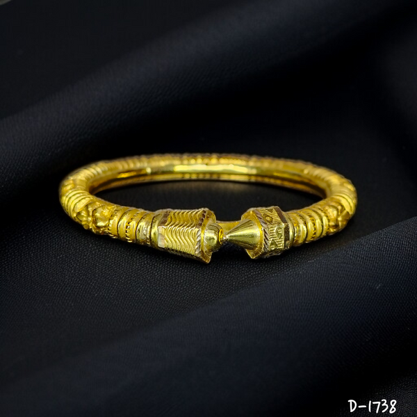 TRJ (SIZE: 26) HALLMARK 22KT GOLD COVERING BALA 1 PIECE APPROX WGT: 3.070 GM WITH XRF BARCODE PURITY CARD FOR WOMEN - (BILL & CARD MANDATORY- FOR EXCHANGE LIFETIME IN STORE ONLY).