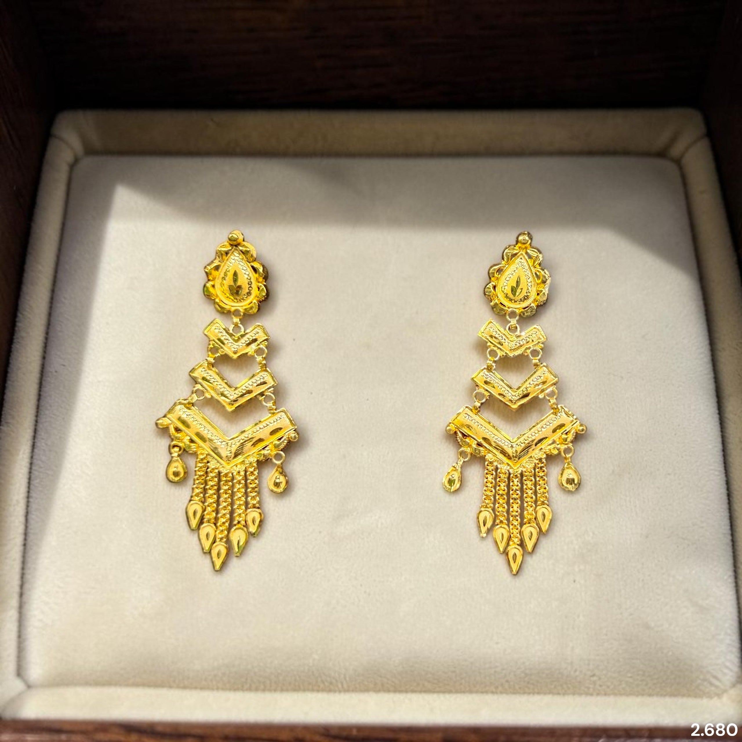 GOLD EARRINGS- (WGT: 2.680 GM APPROX) BIS CERTIFIED HUID HALLMARK 9KT GOLD EARRINGS 1 PAIR FOR WOMEN (BEST FOR GIFT IN MARRIAGE). (5XGN8X)-(URF552)