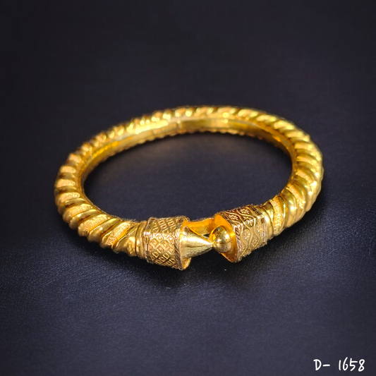 TRJ (SIZE: 24) HALLMARK 22KT GOLD COVERING BALA 1 PIECE APPROX WGT: 2.900 GM WITH XRF BARCODE PURITY CARD FOR WOMEN - (BILL & CARD MANDATORY- FOR EXCHANGE LIFETIME IN STORE ONLY).