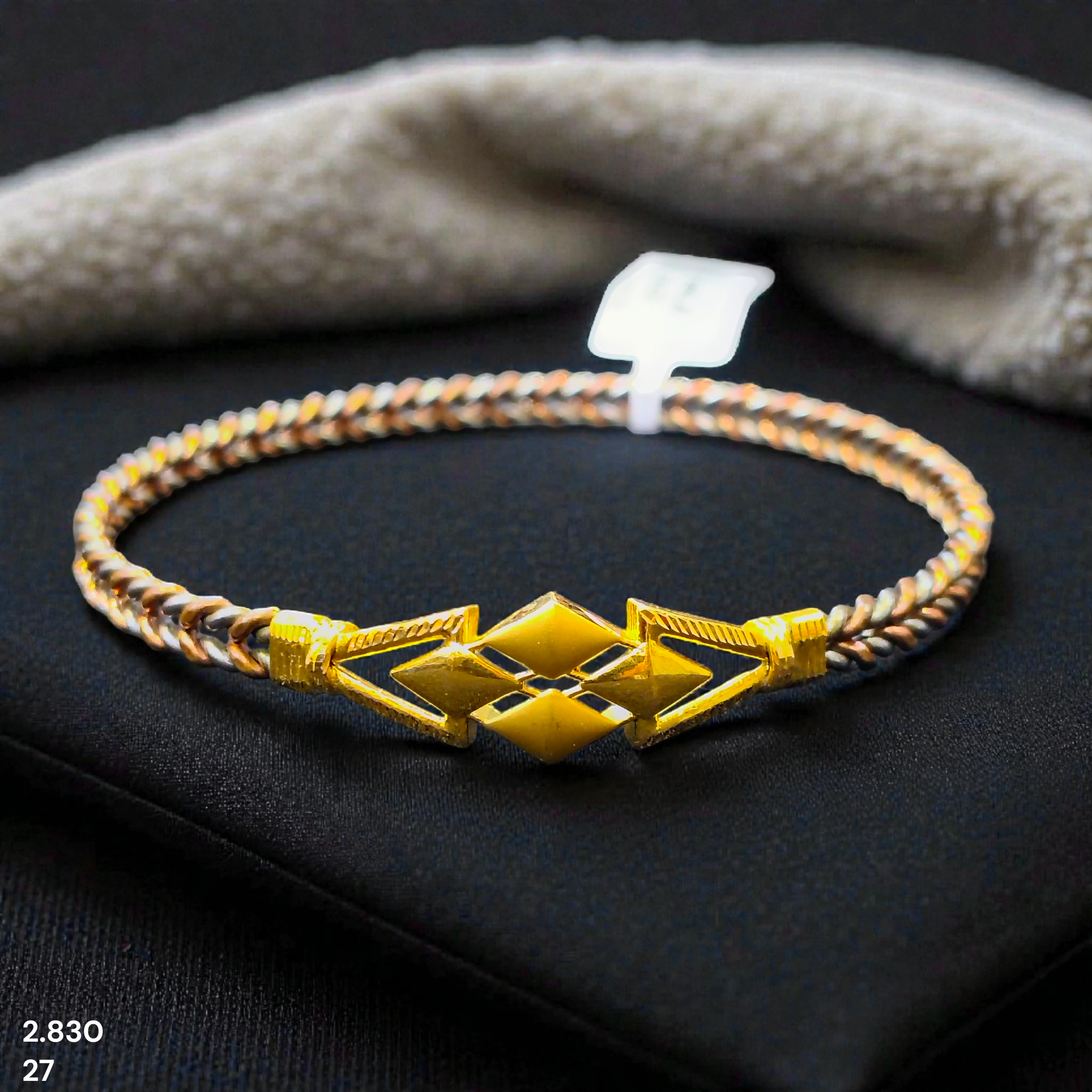 GOLD CHURI NOA- (SIZE: 27) WGT: 2.830 GM APPROX BIS CERTIFIED HUID HALLMARK 22KT GOLD NOA BADHANO BANGLES 1 PIECE (3 DHATU STYLE FOR REGULAR USE).