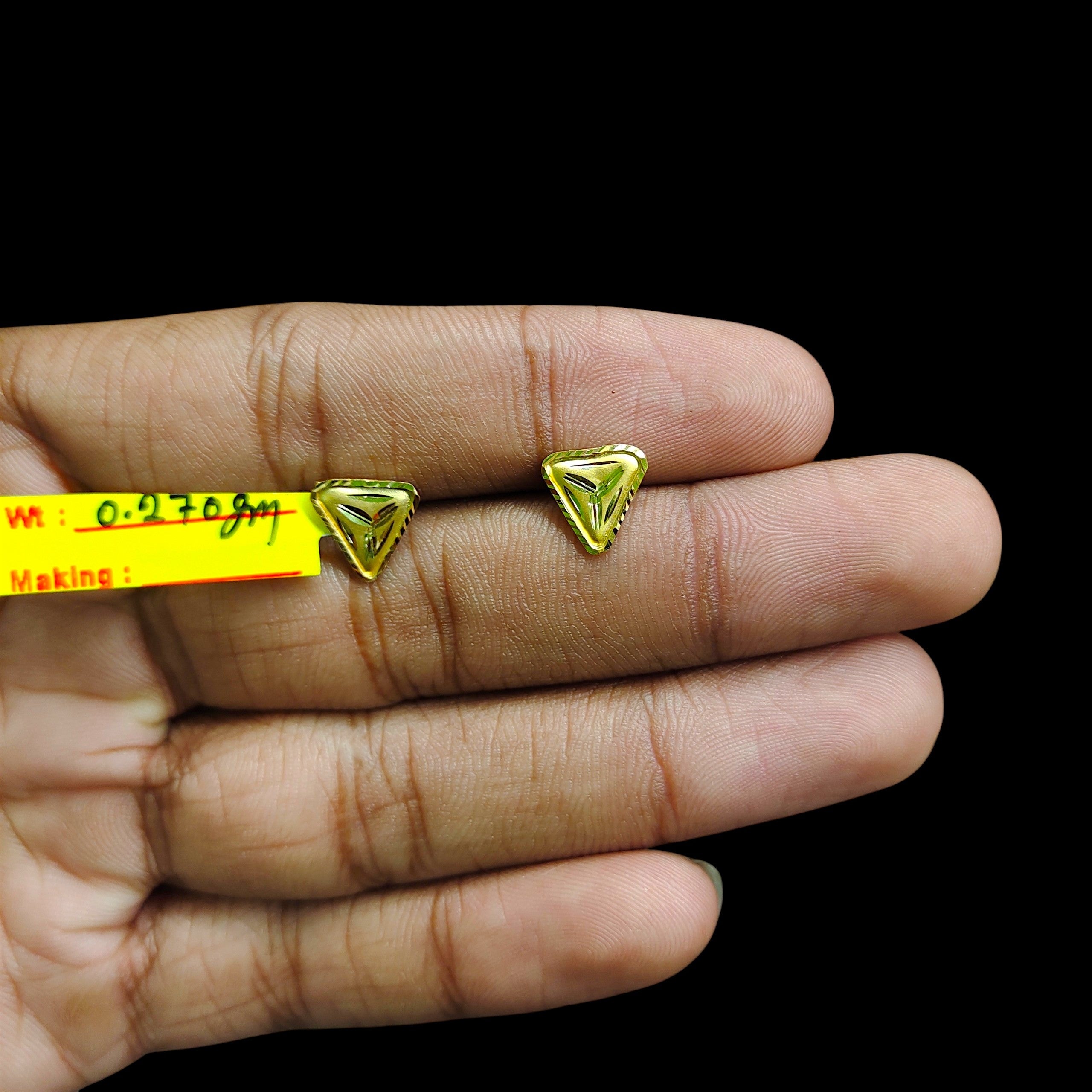 GOLD TOPS- BIS CERTIFIED (WGT: 0.270 GM APPROX) HUID HALLMARK 375 9KT GOLD TOPS 1 PAIR BEST FOR MARRIAGE GIFT.