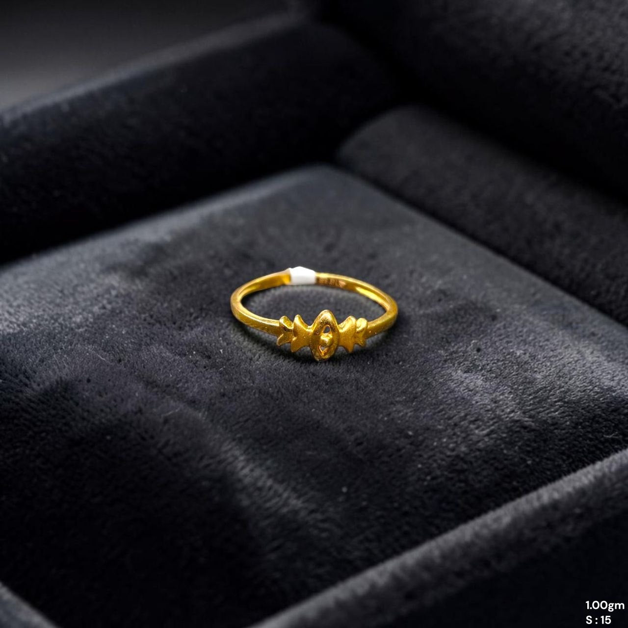 LADIES RING- (SIZE: 15) WGT: 1.000 GM APPROX 14KT HALLMARK GOLD RING FOR WOMEN 1 PIECE.