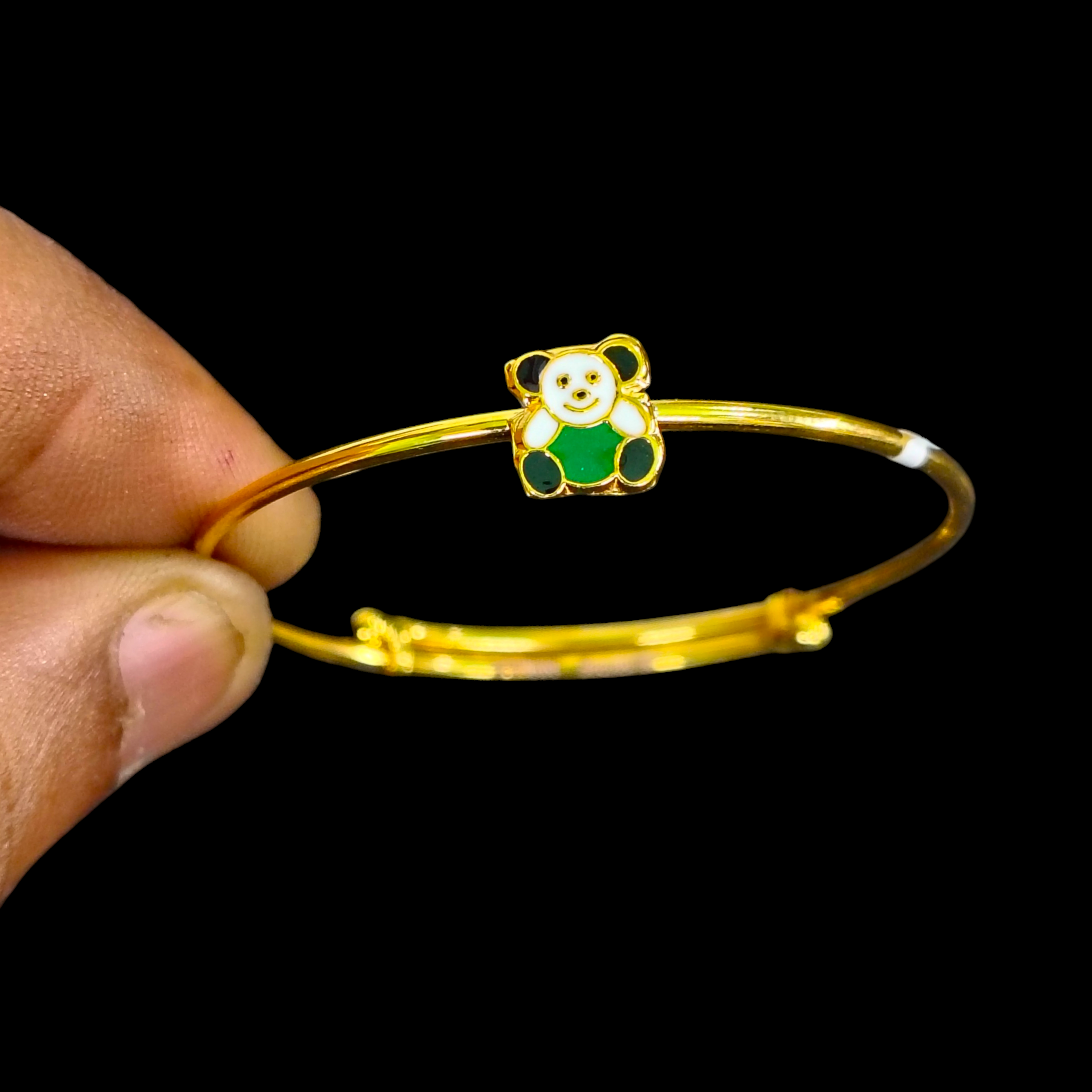 BABY JEWELLERY- (WGT: 1.670 GM APPROX) BIS CERTIFIED 375 9KT GOLD BABY BANGLE 1 PIECE FULL ADJUSTABLE SIZE FROM NEW BORN TO 4 YEARS (FOR RICE CEREMONY AND BIRTHDAY).
