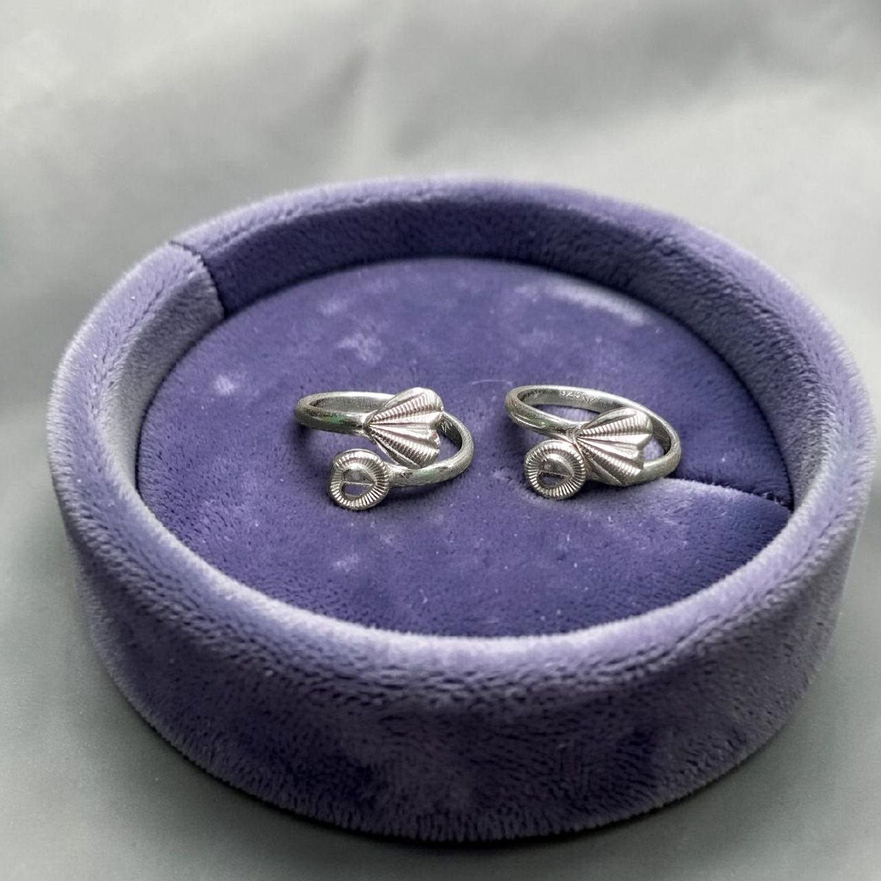 SILVER TOE RING- CERTIFIED BIS HUID HALLMARK 925 SILVER TOE RING (BICHIYA) 1 PAIR FOR REGULAR USE- (SOLD ON MRP).