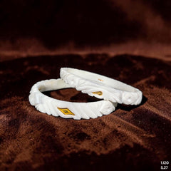 GSB22K- SIZE:27 (WGT: 1.120 GM APPROX) BIS CERTIFIED HUID HALLMARK 22KT GOLD SAKHA BADHANO 1 PAIR FOR WOMEN FOR REGULAR USE.
