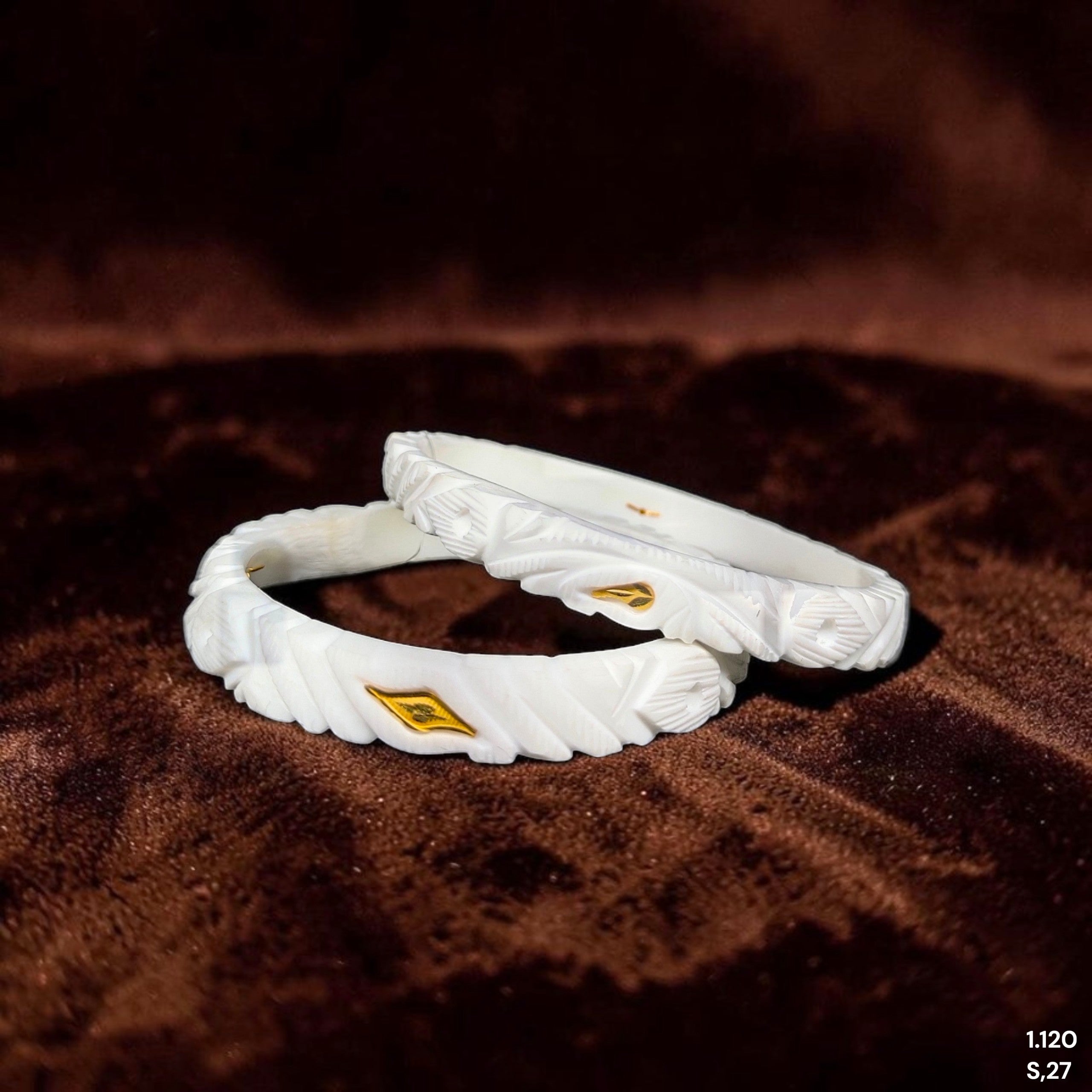 GSB22K- SIZE:27 (WGT: 1.120 GM APPROX) BIS CERTIFIED HUID HALLMARK 22KT GOLD SAKHA BADHANO 1 PAIR FOR WOMEN FOR REGULAR USE.