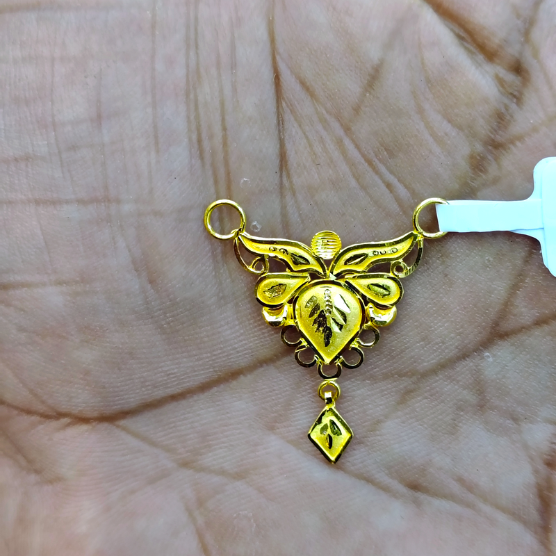 TRJ WGT: 0.800 GM APPROX 22KT HUID HALLMARK GOLD PENDANT MANGALSUTRA 1 PIECE WITH TASSEL.