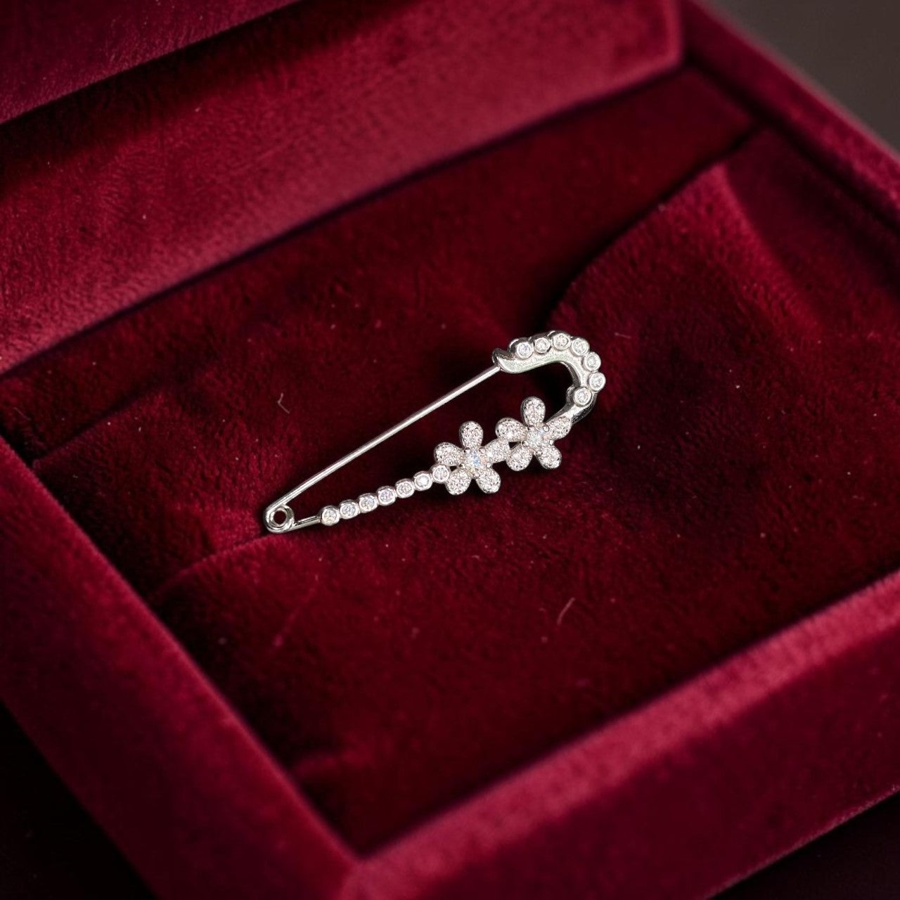 SILVER BROOCH- CERTIFIED BIS HALLMARK 925 SILVER BROOCH CEPTIPIN FOR SAREE 1 PIECE STUDDED WITH AMERICAN DIAMOND- (SOLD ON MRP) NON EXCHANGEABLE ITEM.