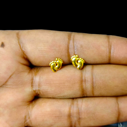 (GSE9) TRJ BABY TOPS WGT: 0.560 GM APPROX BIS CERTIFIED HUID HALLMARK 9KT GOLD STUD EARRINGS FOR WOMEN 1 PAIR FOR REGULAR USE.