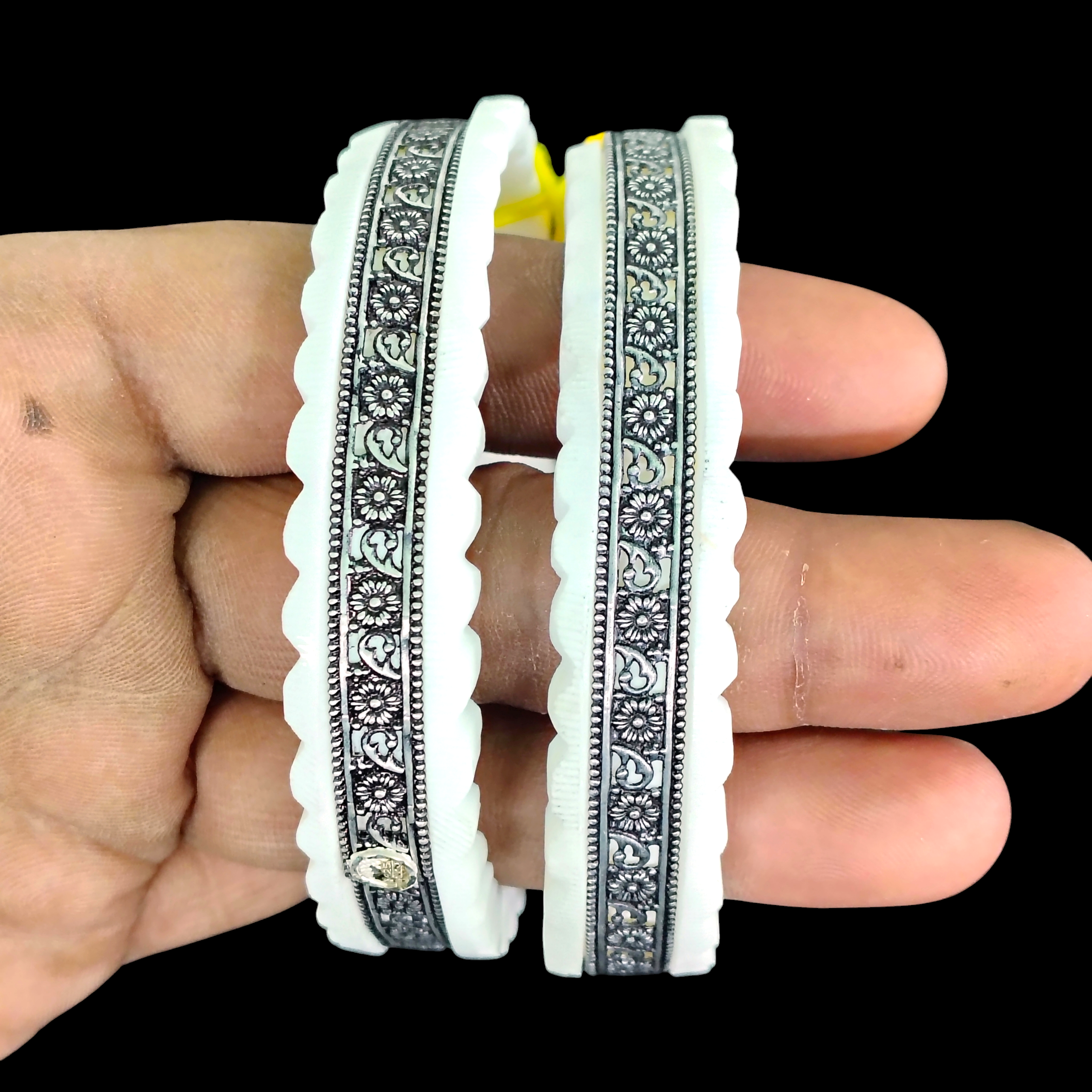 SILVER SAKHA- CERTIFIED  BIS HALLMARK 925 SILVER OXIDIZED DESIGN SAKHA BADHANO 1 PAIR (WGT: 5.00-7.00 GM APPROX) FOR WOMEN REGULAR USE (SOLD AS MRP).