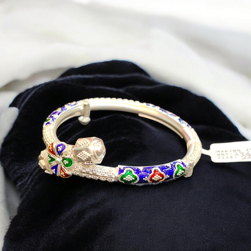 SILVER BANGLES- (SIZE 24 KHILEN) CERTIFIED BIS HALLMARK 925 SILVER BALA (MANIPUR DESIGN) APPROX WGT: 24.670 GM (1 PIECE) FOR REGULAR USE FOR WOMEN.