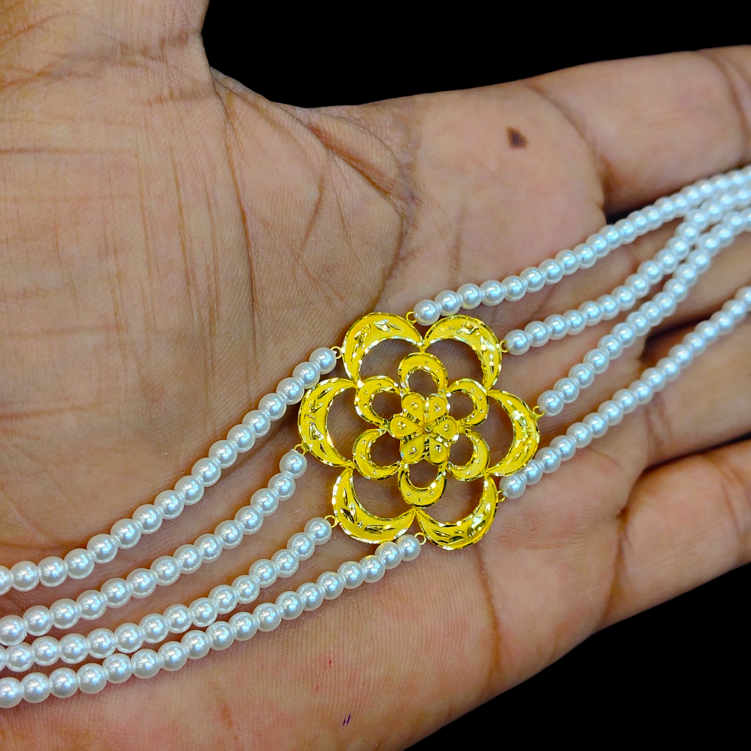 GOLD MANTASHA- RAJLAXMI WGT: 1.270 GM APPROX HUID HALLMARK 916 22KT GOLD MOTI MANTASHA WITH PEARL CHAIN FOR WOMEN.