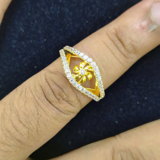 TRJ (SIZE: 17) CERTIFIED BIS HUID HALLMARK 750 18KT GOLD LADIES FINGER RING FOR WOMEN 1 PIECE (WGT: 2.130 GRAM APPROX) STUDDED WITH ITALIAN VVS QUALITY CZ STONE.
